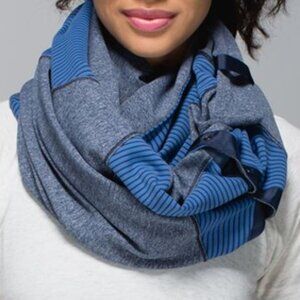 Lululemon Vinyasa Scarf *Quilt Hyper Stripe Inkwell Rugged Blue - NWT